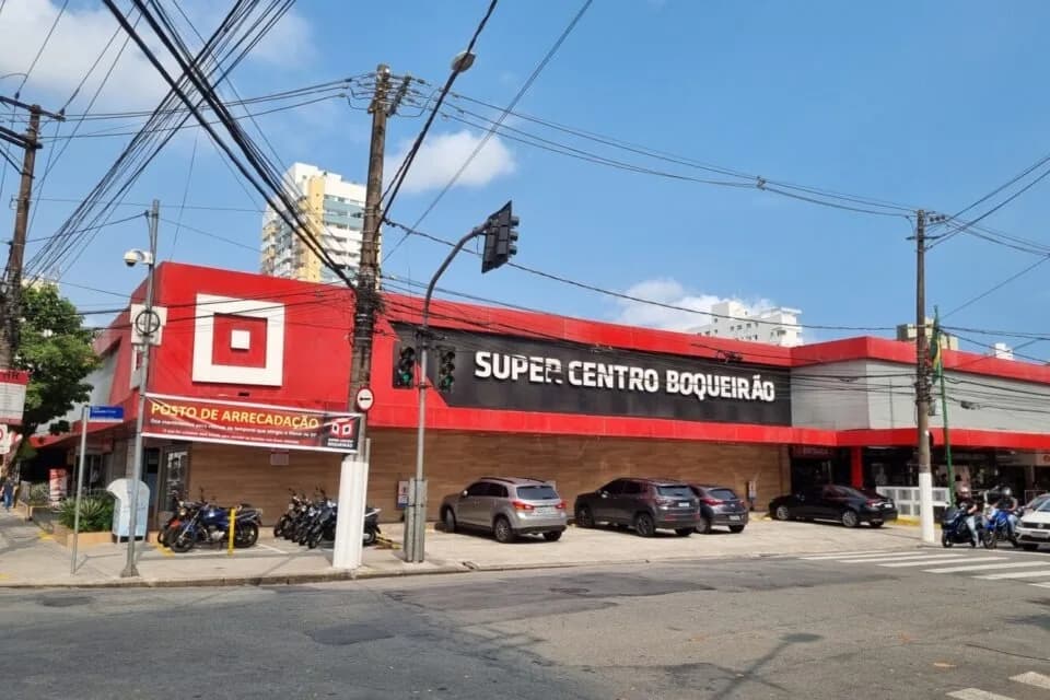 Super Centro Boqueirão - Shopping em Santos em Santos, SP